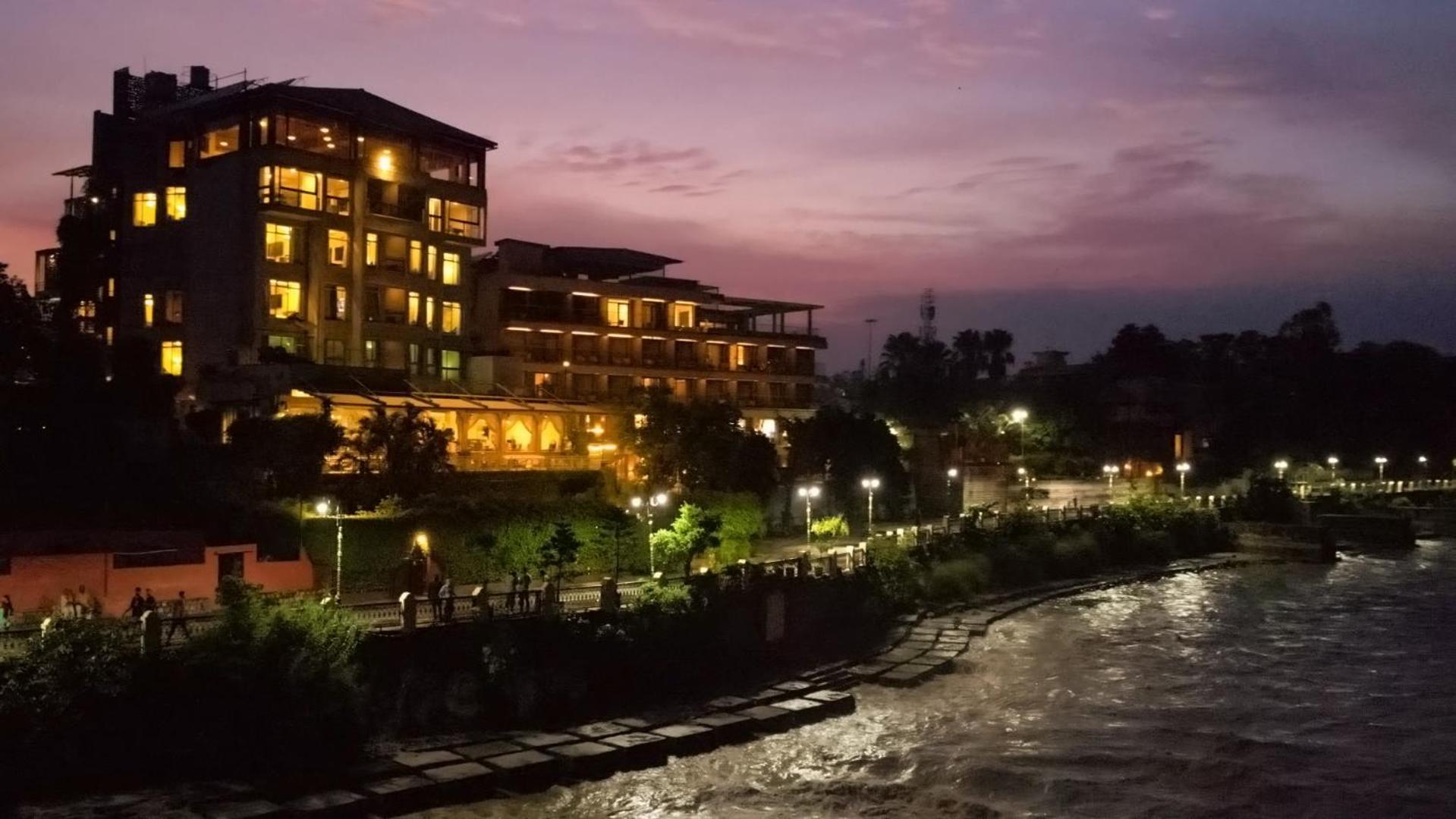 Ganga Kinare- A Riverside Boutique Resort, Rishīkesh Екстериор снимка